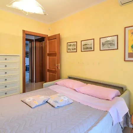 Apartment Stunning In Santa Maria Capua Vete