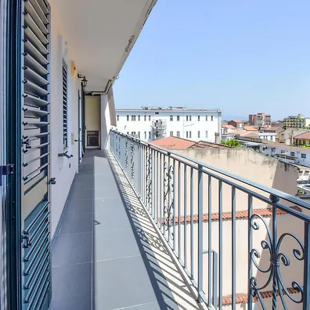 Stunning In Santa Maria Capua Vete *